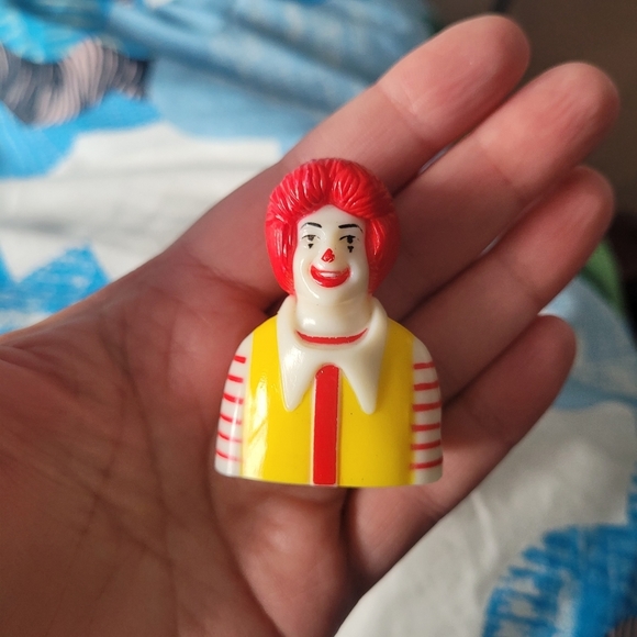 Vintage 1983 Ronald McDonald pencil sharpener - Picture 5 of 7